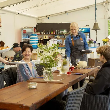 Glamping Pop-up - Fishing Village Riverside Center *